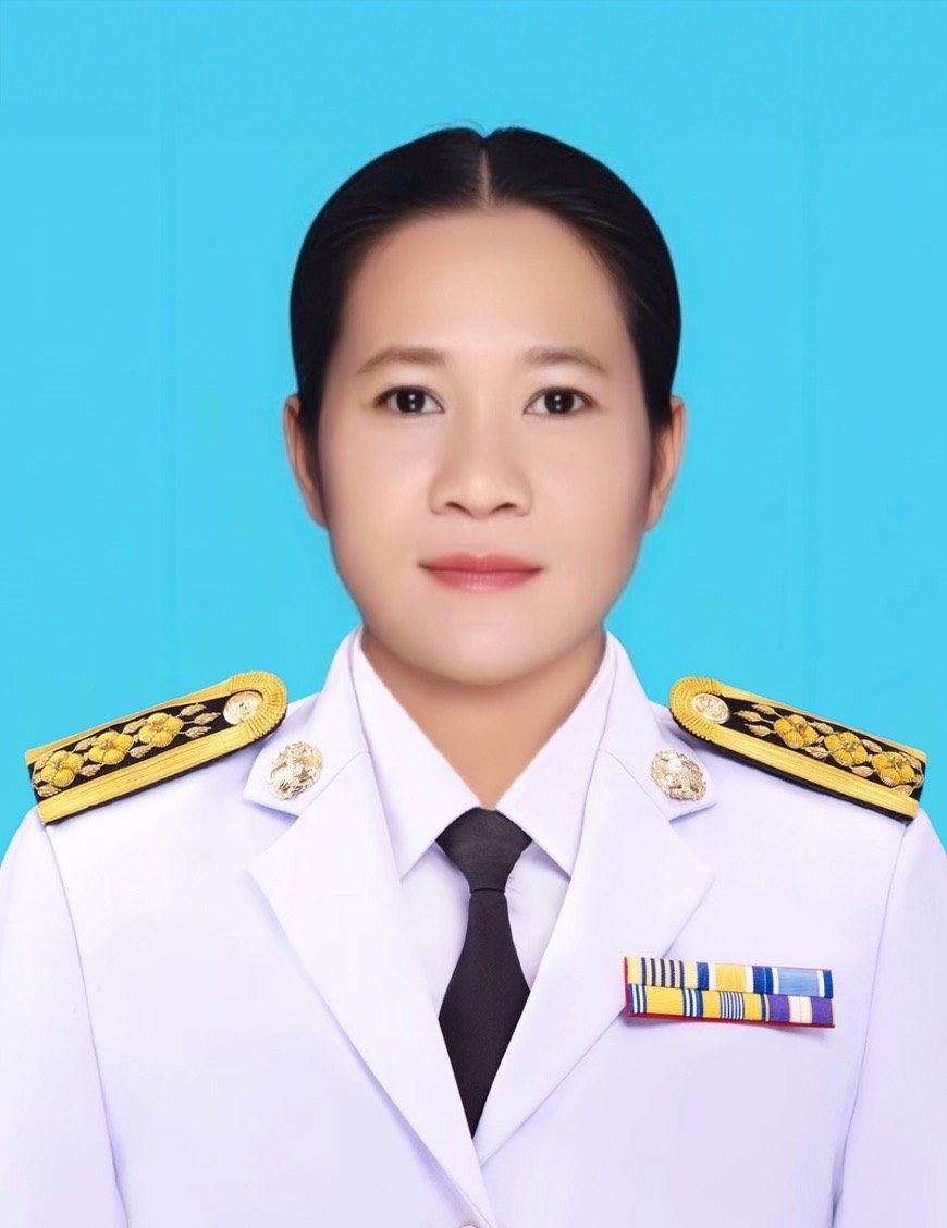 นางอรุณี  มุนนี  